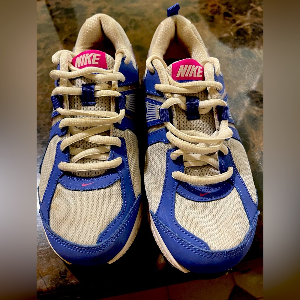 Nike size 4y